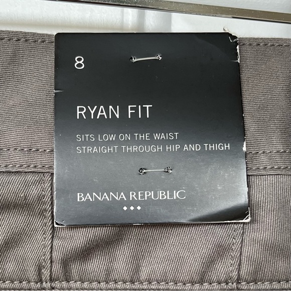•Banana Republic Factory•  NWT Ryan Fit Taupe Chino Pants - Size 8 - Picture 7 of 10